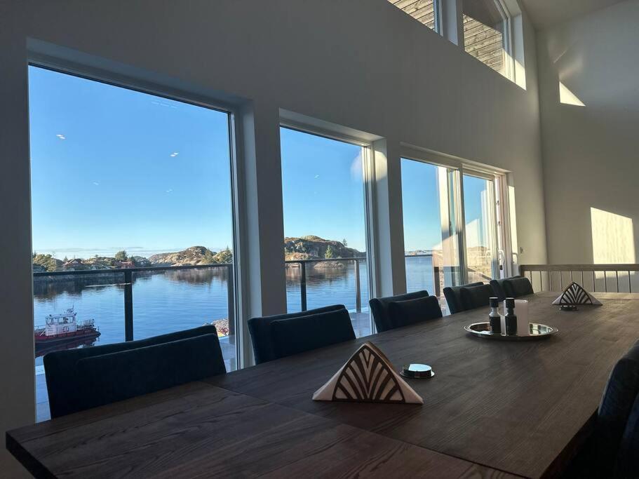 Villa Eksklusiv Rorbu - Havblikk 1 - Batutleie Bekkjarvik Exterior foto