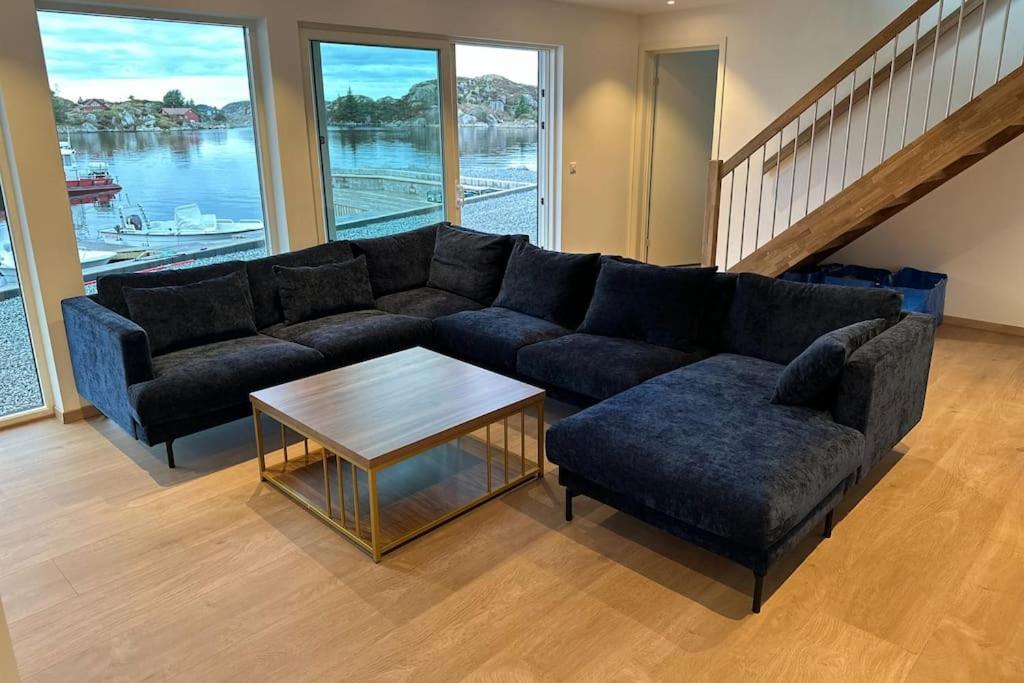 Villa Eksklusiv Rorbu - Havblikk 1 - Batutleie Bekkjarvik Exterior foto