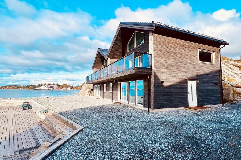 Villa Eksklusiv Rorbu - Havblikk 1 - Batutleie Bekkjarvik Exterior foto