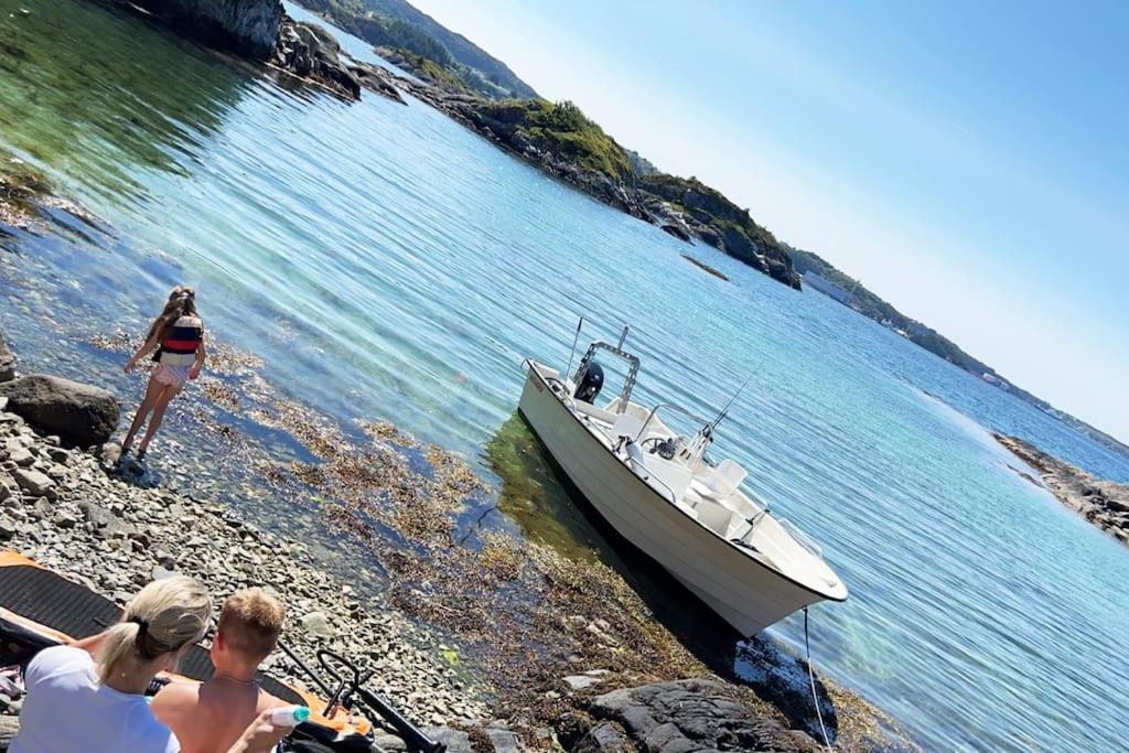 Villa Eksklusiv Rorbu - Havblikk 1 - Batutleie Bekkjarvik Exterior foto